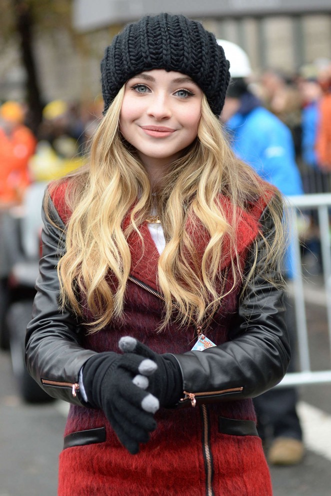 Sabrina Carpenter: 2014 Macys Thanksgiving Day Parade -02 – GotCeleb