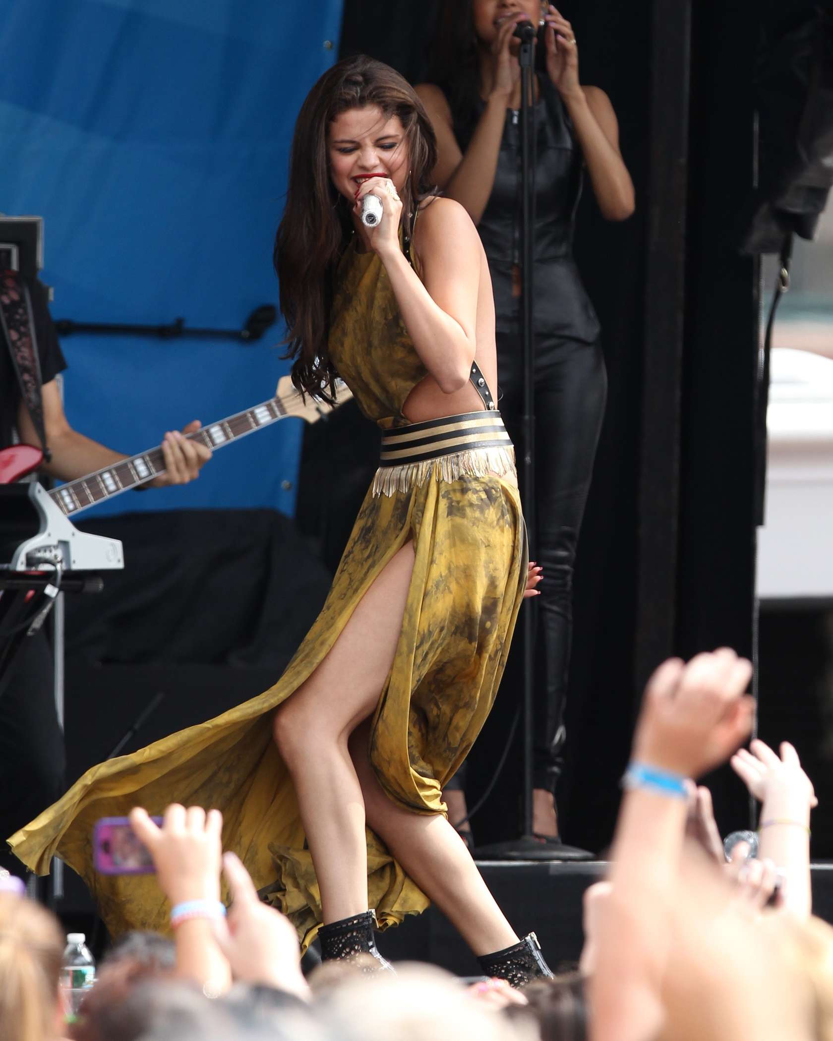 Selena Gomez Malfunction