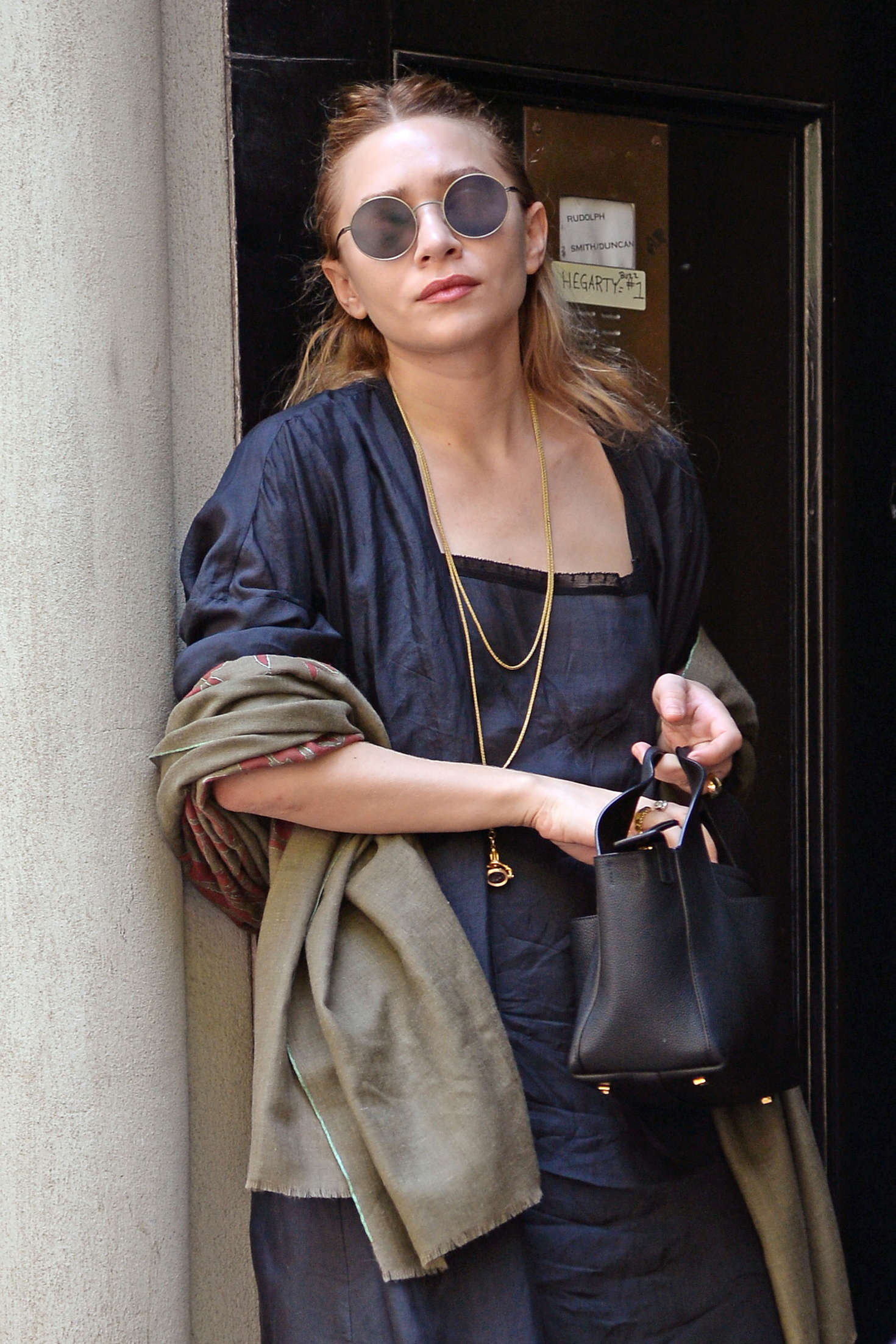 Ashley Olsen Leaving her apartment in New York