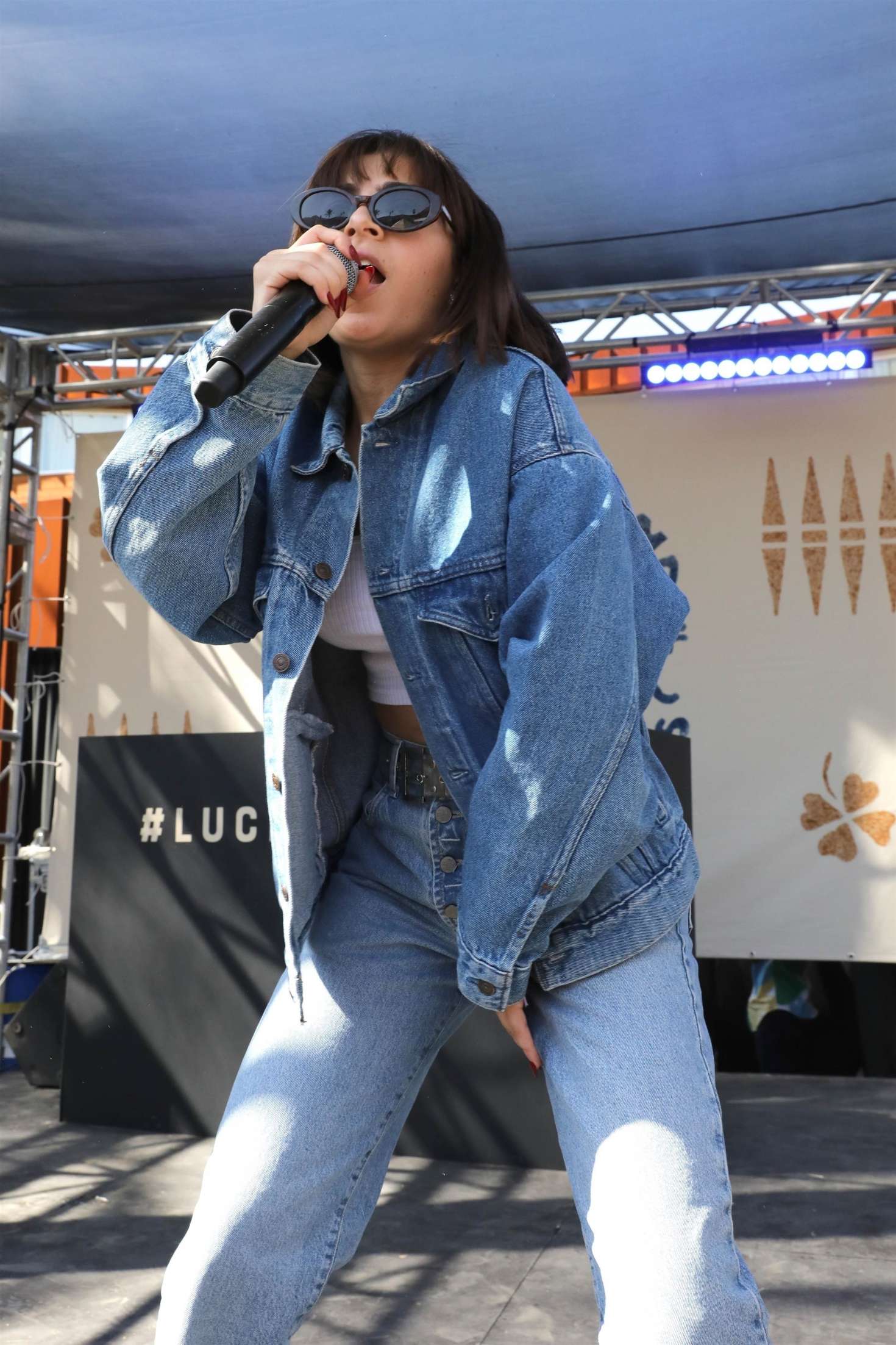 Charli XCX â€“ Performs at Lucky Brand Desert Jam in Indio