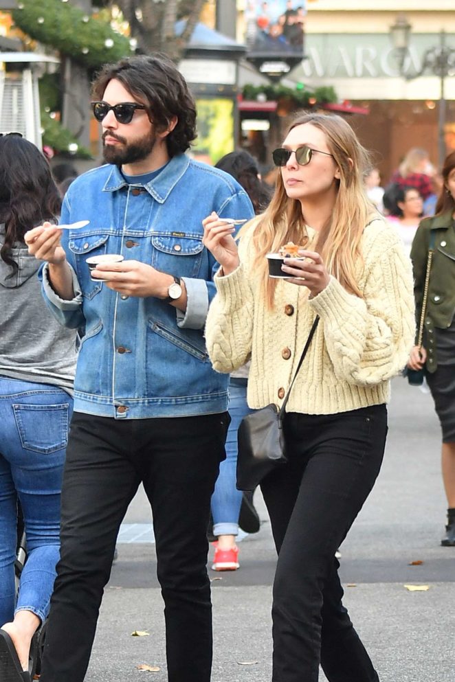 Elizabeth Olsen and her boyfriend Robbie Arnett out in Los Angeles -23