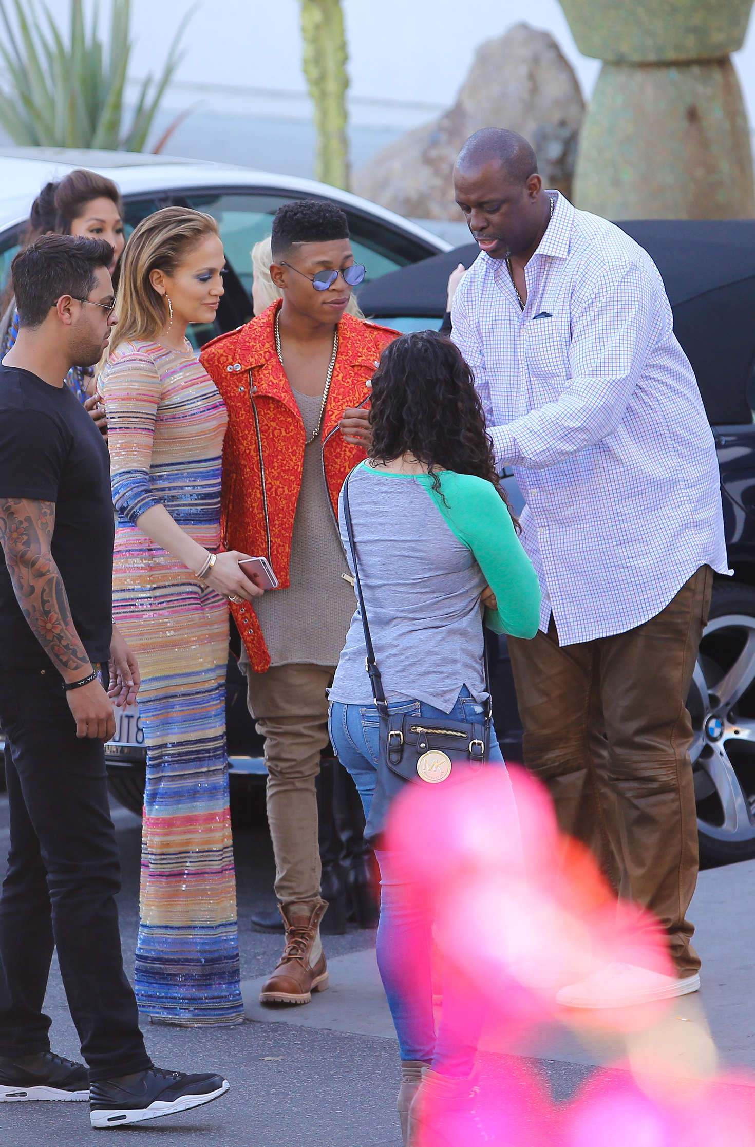 Jennifer Lopez â€“ Heads in to American Idol in Los Angeles