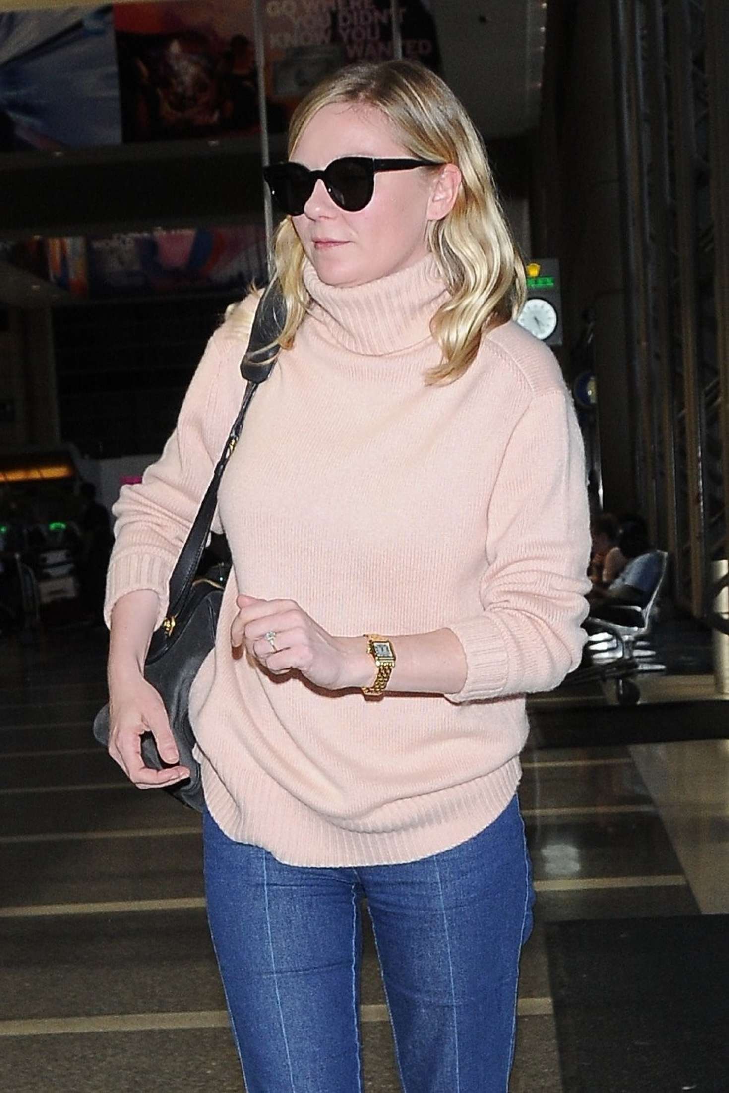 Kirsten Dunst â€“ Arrives at LAX Airport in Los Angeles