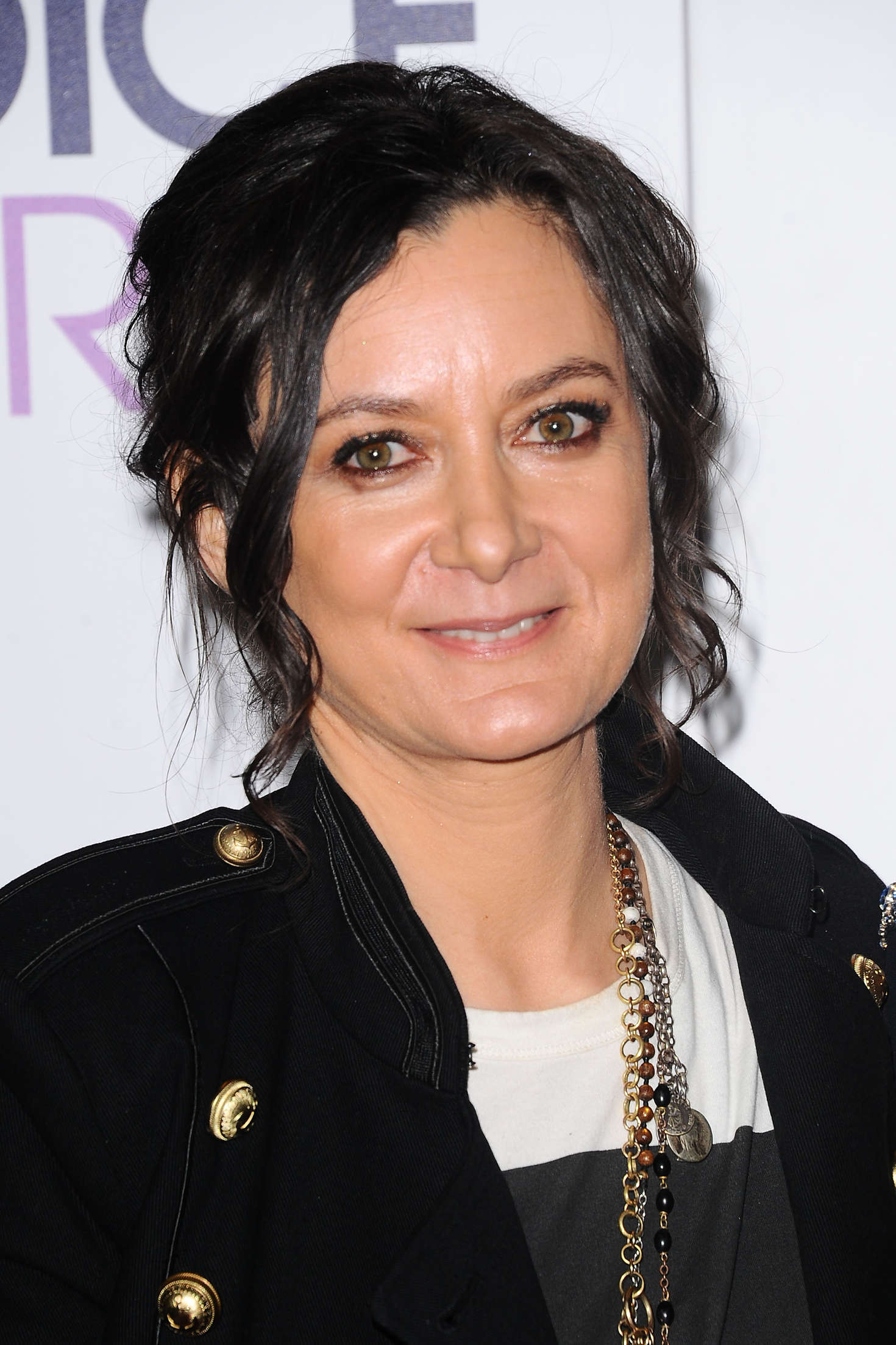 Sara Gilbert People’s Choice Awards 2016 in Los Angeles GotCeleb