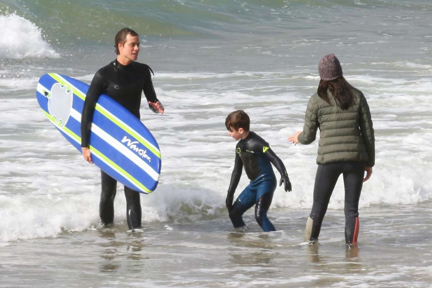 Shailene Woodley â€“ Filming â€˜Big Little Liesâ€™ in Sausalito