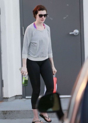 Anne Hathaway in Spandex Out in West Hollywood | GotCeleb