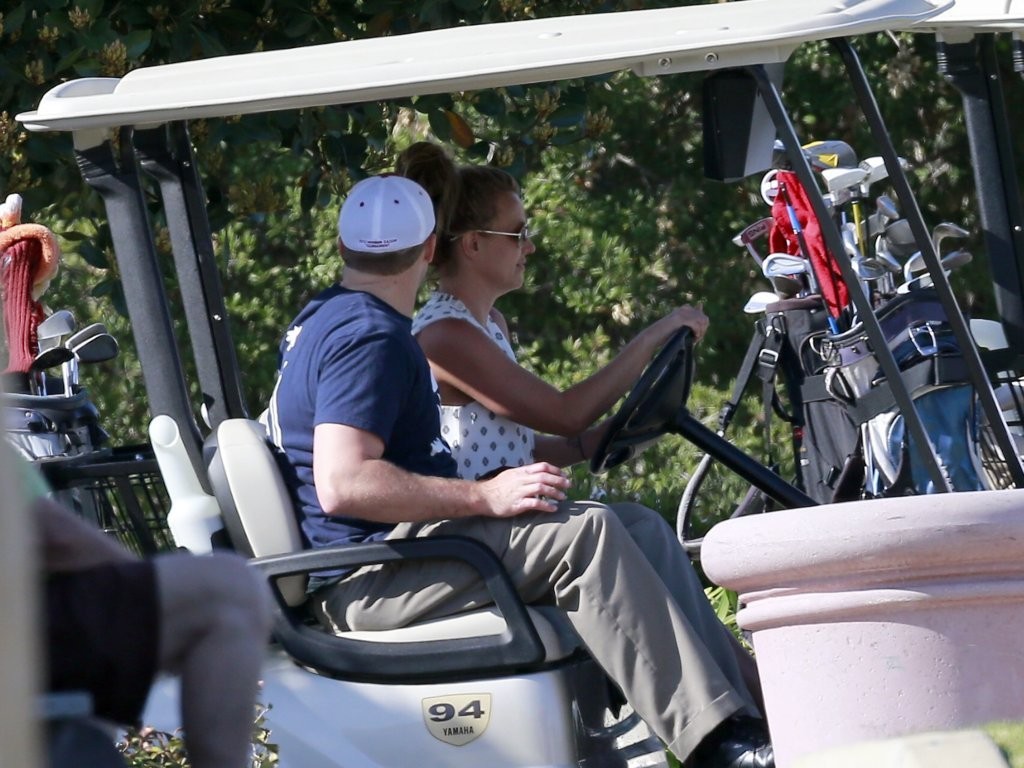 Britney Spears 2013 : Britney Spears – Golfing in Thousand Oaks -29