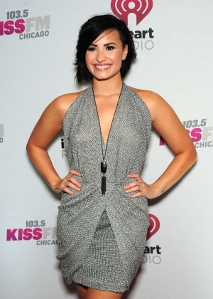 Demi Lovato - 103.5 KISS FM's Jingle Ball in Chicago