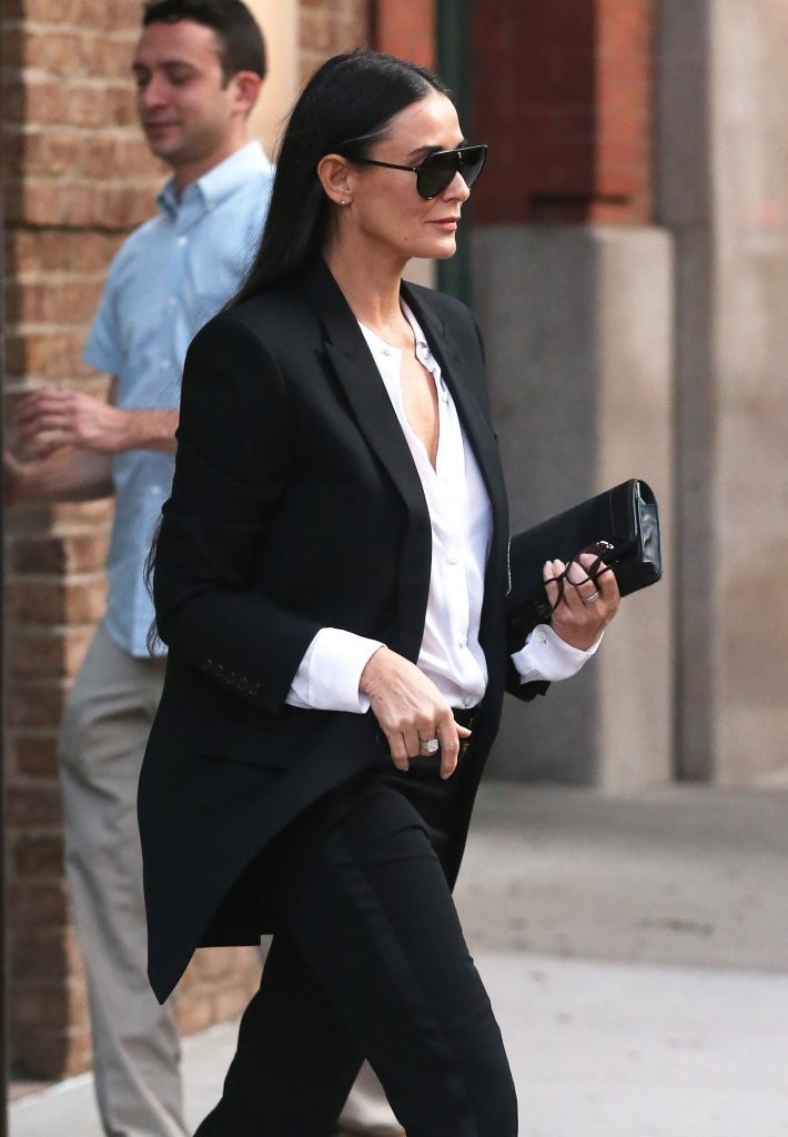 Demi Moore Out in NY -01 | GotCeleb