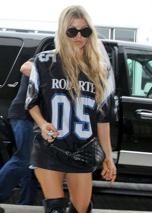Fergie Arriving at LAX Airport in Los Angeles