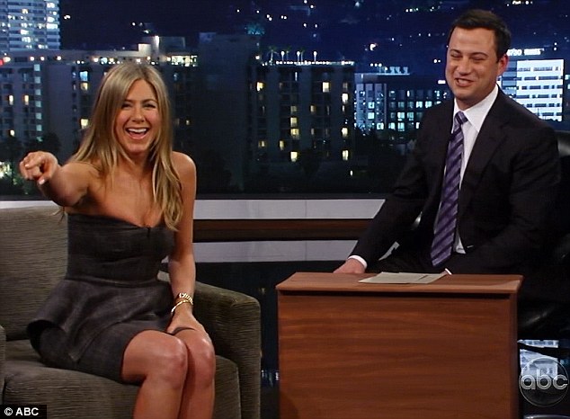 Jennifer Aniston 2013 : Jennifer Aniston at Jimmy Kimmel-06