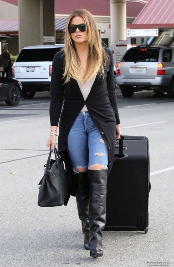 Khloe Kardashian Arrives at Burbank Airport – GotCeleb