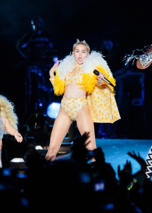 Miley Cyrus - Bangerz Tour in Sao Paulo, Brazil