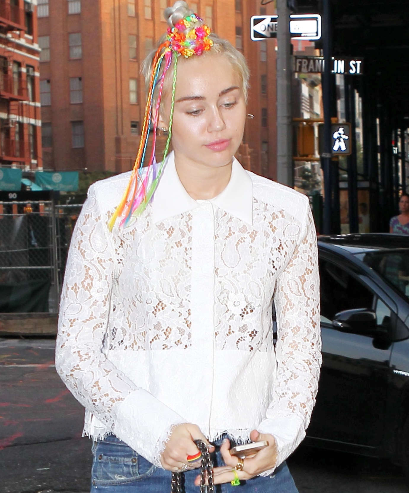 Miley Cyrus 2014 : Miley Cyrus Walking Around in NYC -03