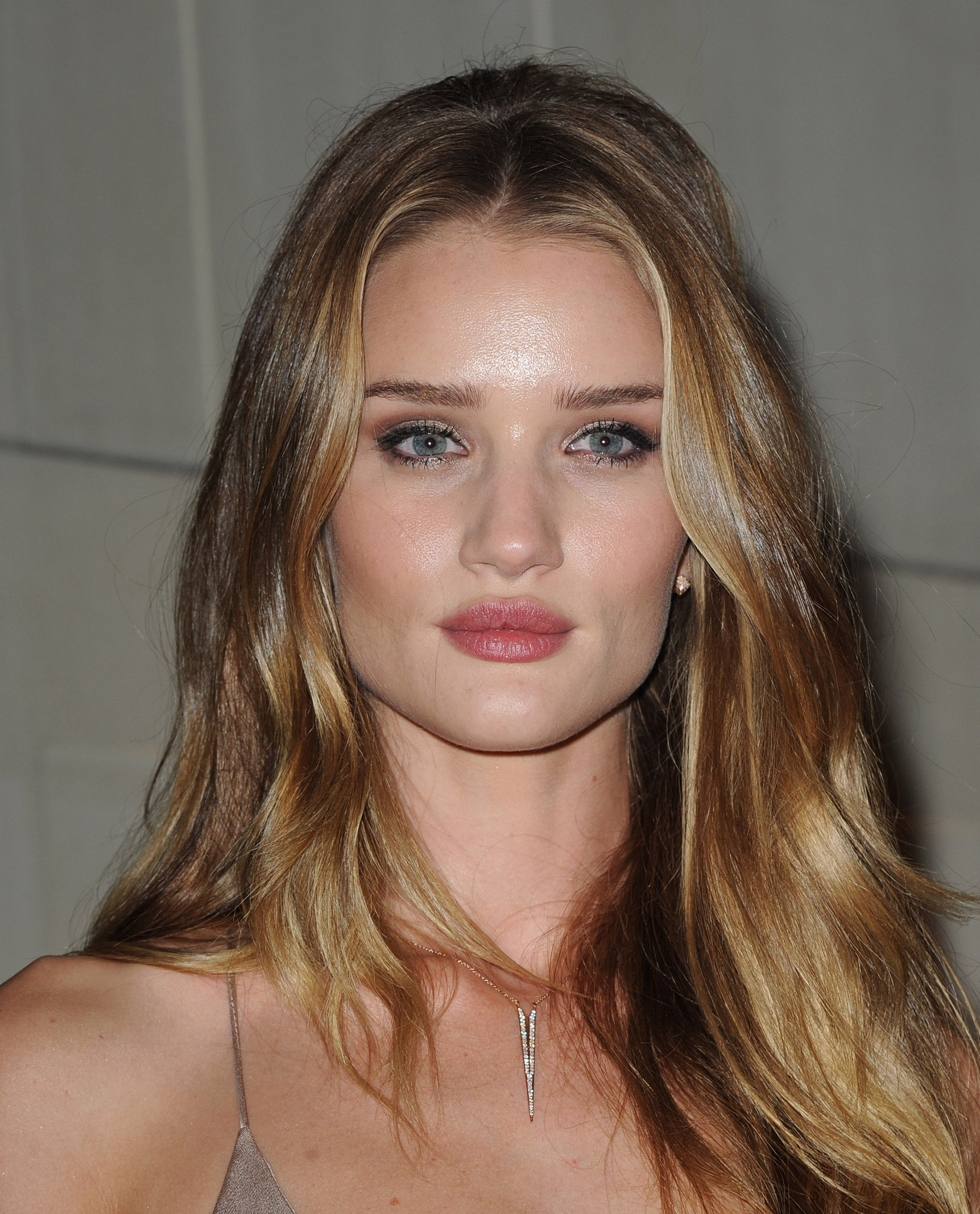 Rosie Huntington Whiteley - Tight Dress Candids at Burberry Body Launch ...