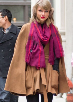 Taylor Swift Steet Style - out and about in NYC