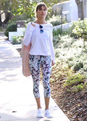 Alessandra Ambrosio in Tights on her way to yoga class in LA
