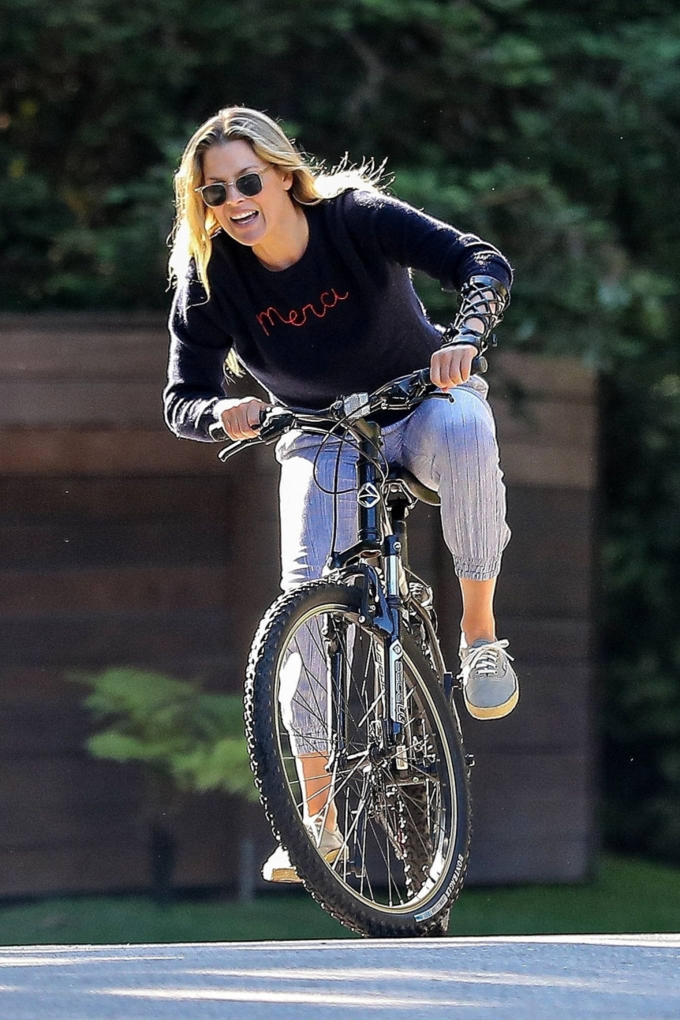 Ali Larter â€“ Bike ride in Pacific Palisades