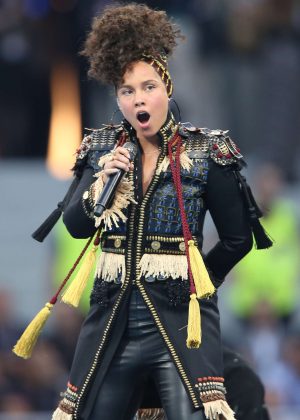 Alicia Keys - Performs at the UEFA Champions League final in Milan