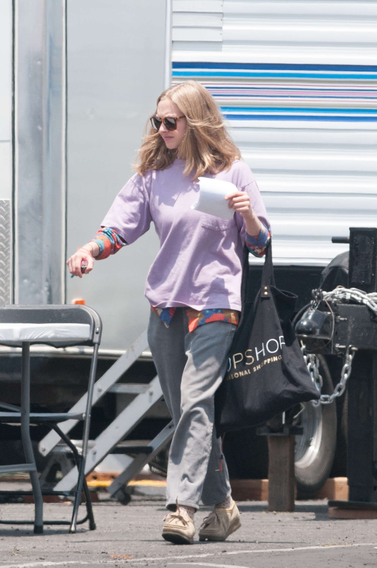 Amanda Seyfried: Filming Clapper -24 | GotCeleb