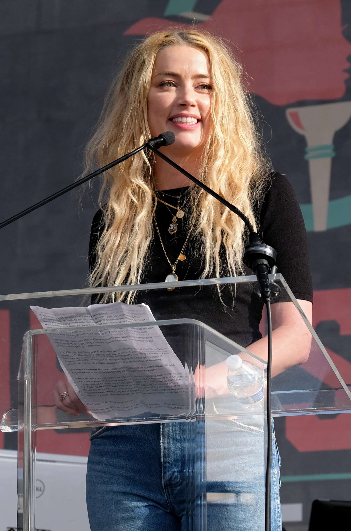 Amber Heard – 4th Annual Women's March LA: Women Rising in Los Angeles