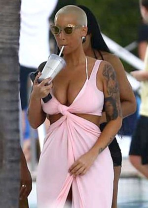 Amber Rose in Pink Dress - Relaxing By The Pool in Miami