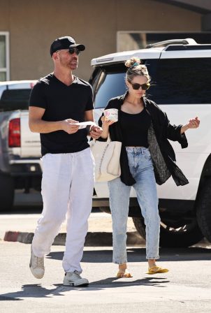 Ambyr Childers - Was seen stepping out pedicures in Palm Springs