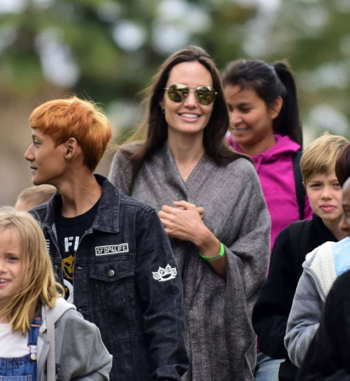 Angelina Jolie 2017 : Angelina Jolie With Children at Disneyland Park -01