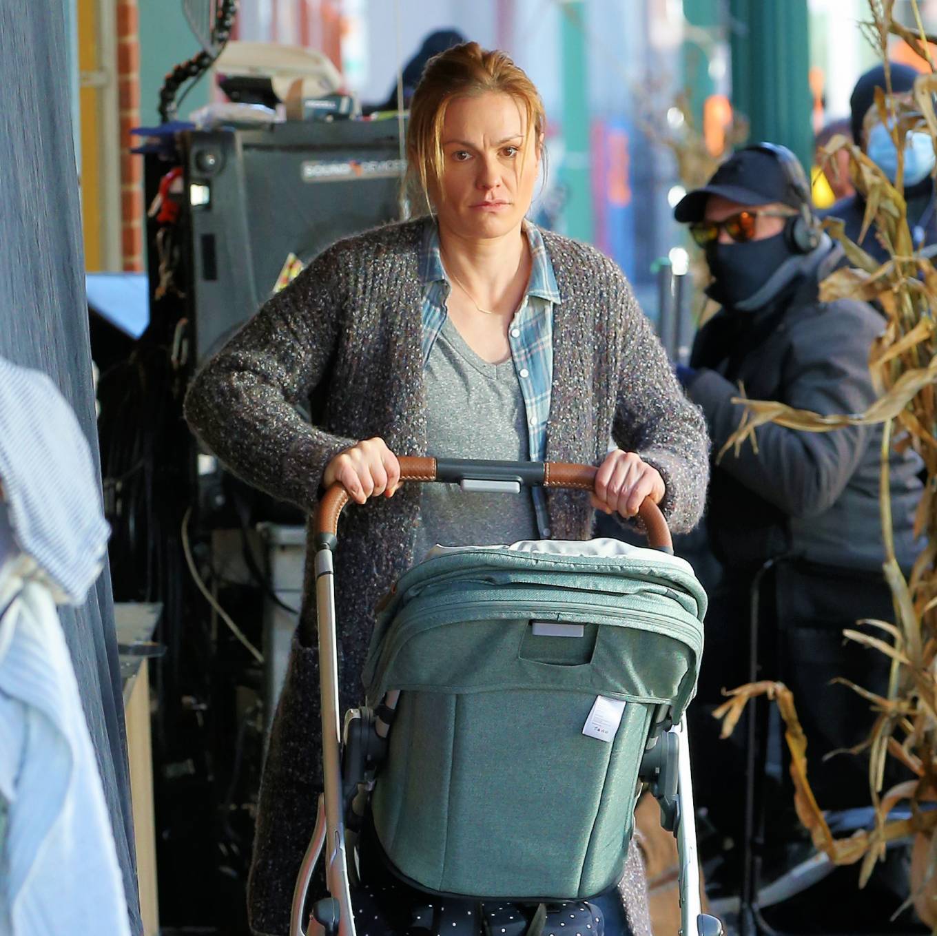 Anna Paquin – On the set of ‘Modern Love’ filming at Healthy Cafe in Schenectady