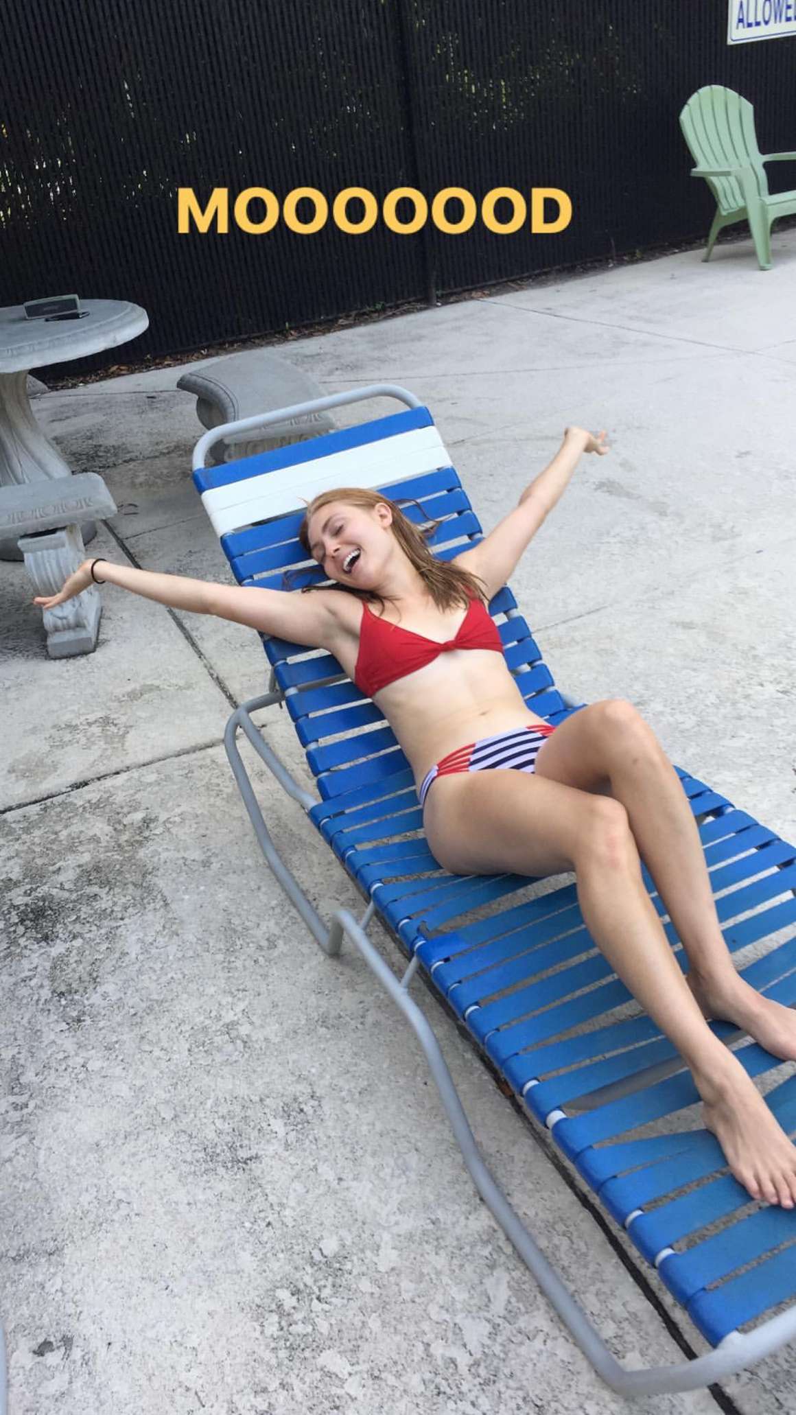 Annasophia Robb in Bikini – Personal Pics | GotCeleb