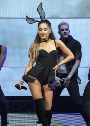 Ariana Grande - 'The Honeymoon Tour' in Louisville
