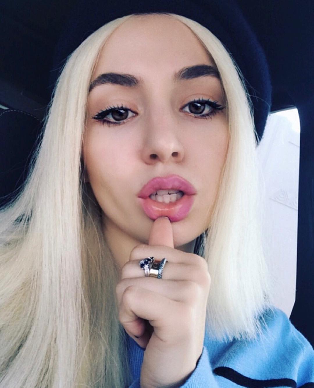 Ava Max â€“ Instagram and social media