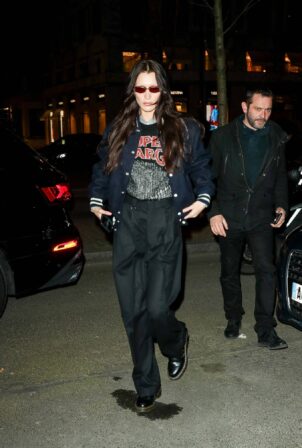 Bella Hadid - Arriving for a fitting session during Fashion Week in Paris