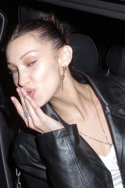 Bella Hadid - Spotted leaving Dover Street Market in Soho