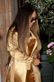 Beyonce - Leaving a Private Party at Harry's Bar in London