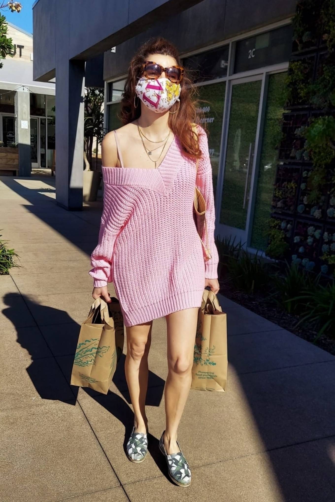 Blanca Blanco – Seen at Whole Foods in Malibu on New Year’s Eve