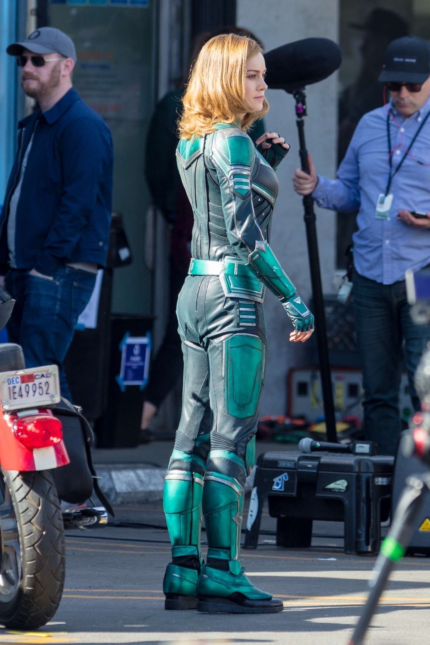 Brie Larson Wears Suits Up As Captain Marvel On Set 14 Gotceleb