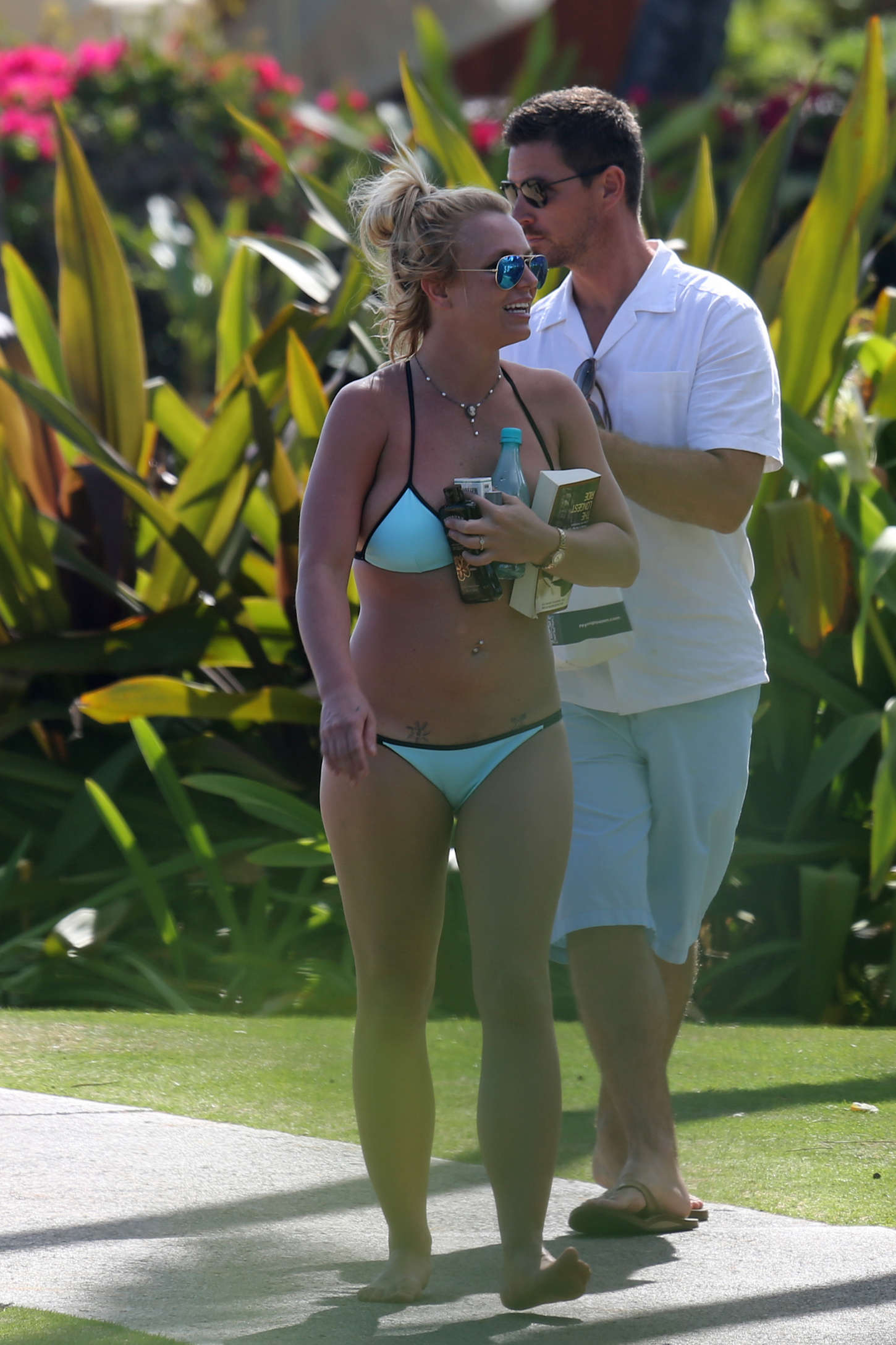 Britney Spears 2015 : Britney Spears in Blue Bikini -26