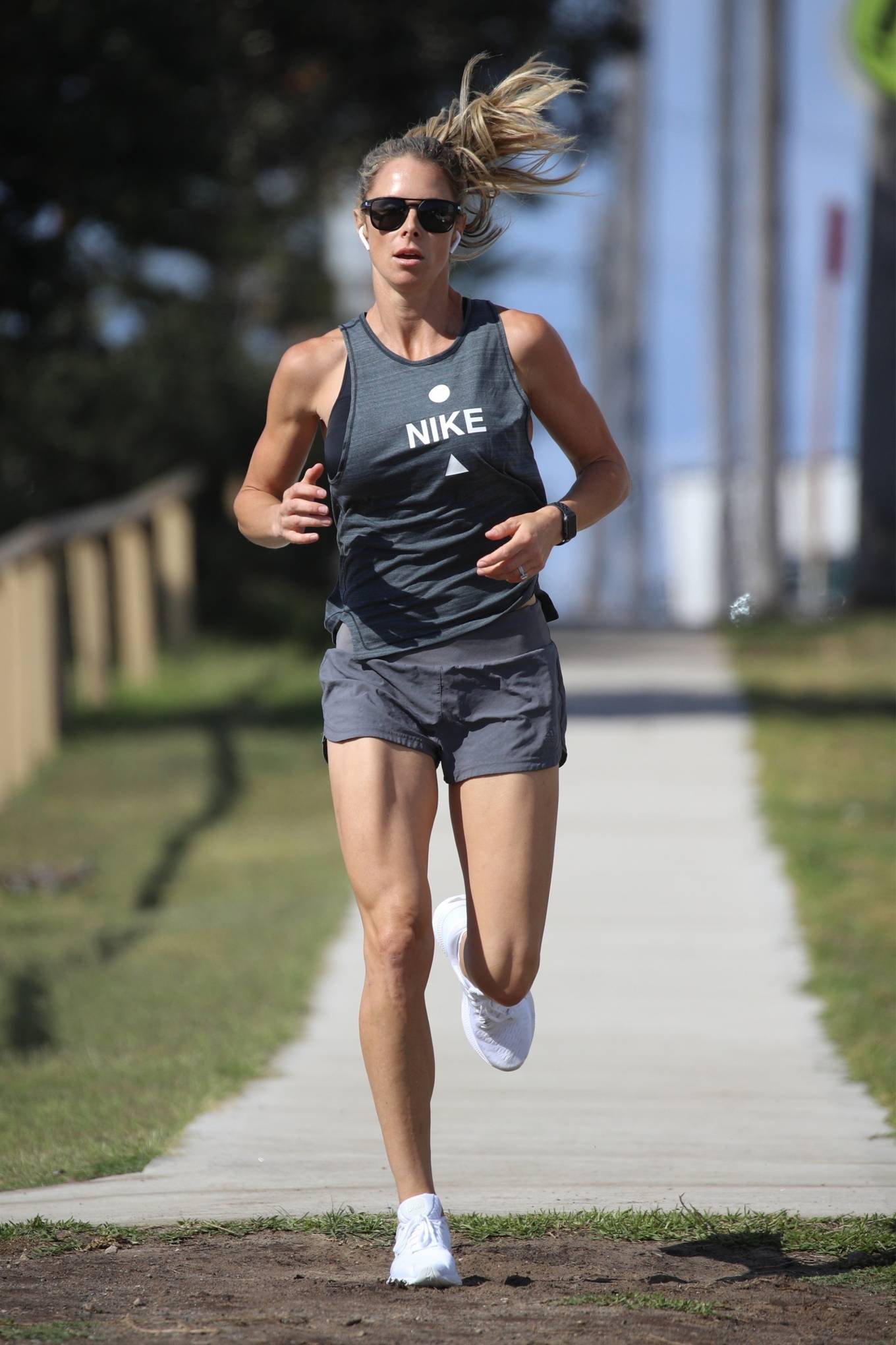 Candice Warner - Morning run in Sydney's Eastern Suburbs-17 | GotCeleb