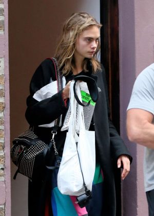 Cara Delevingne - Leaves Taylor Swift's apartment in New York