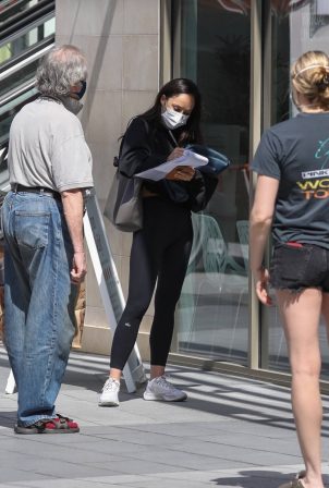 Cara Santana - In black leggings while out getting a COVID test in Los Angeles