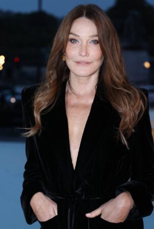 Carla Bruni – Saint Laurent Womenswear SS 2023 show at Paris Fashion