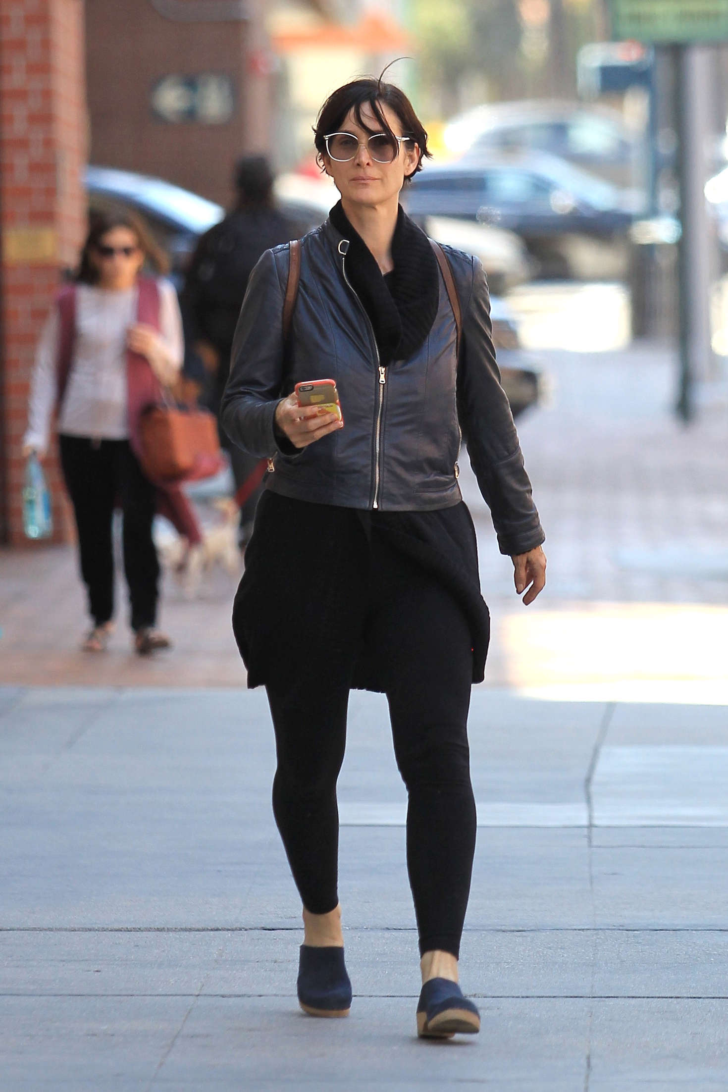Carrie-Anne Moss Shopping in Beverly Hills -03 | GotCeleb