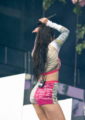 Charli XCX - Performs at the Lollapalooza Festival in Paris