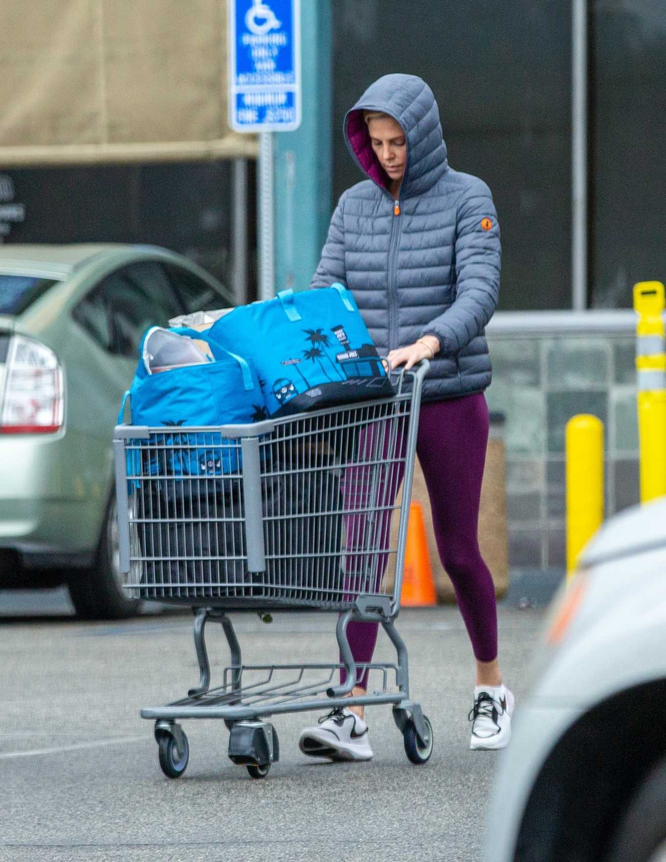 Charlize Theron - Shopping at Whole Foods in West Hollywood-03 | GotCeleb