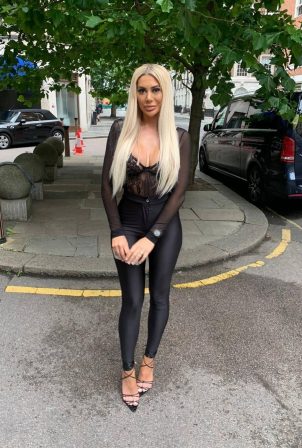 Chloe Ferry - Heading out for a night in London