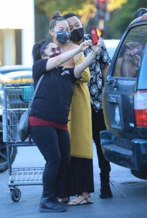 Chrissy Teigen - Took a Selfie with the fan at Bristol Farms in Beverly Hills