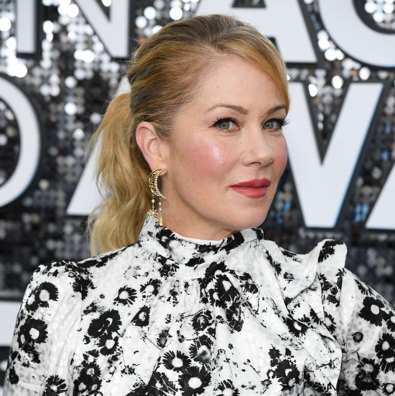 Christina Applegate - 2020 Screen Actors Guild Awards-01 | GotCeleb