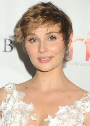 Clare Bowen - 2016 Hollywood Beauty Awards in Los Angeles