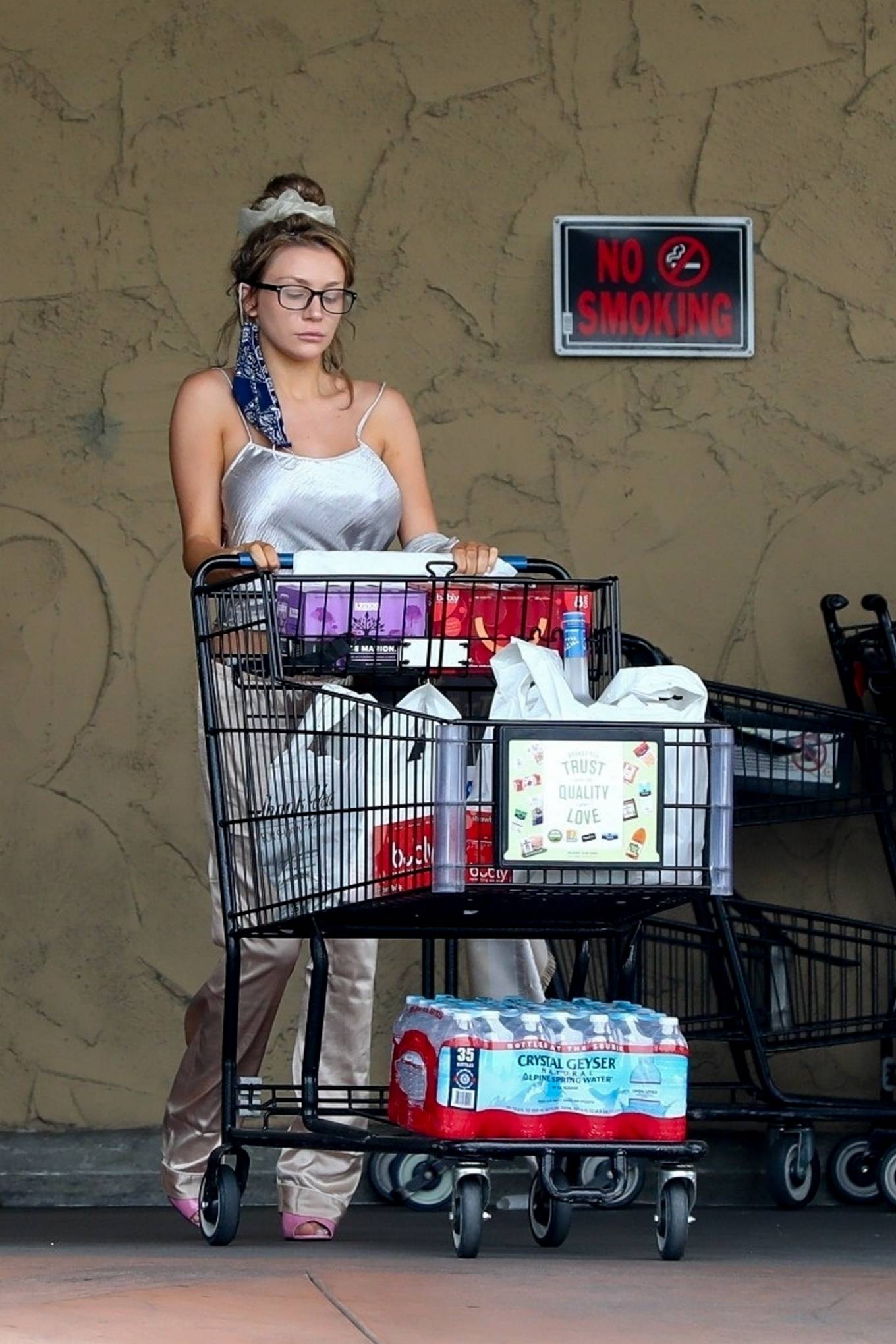 Courtney Stodden - Shopping candids at Albertsons in Palm Springs-24